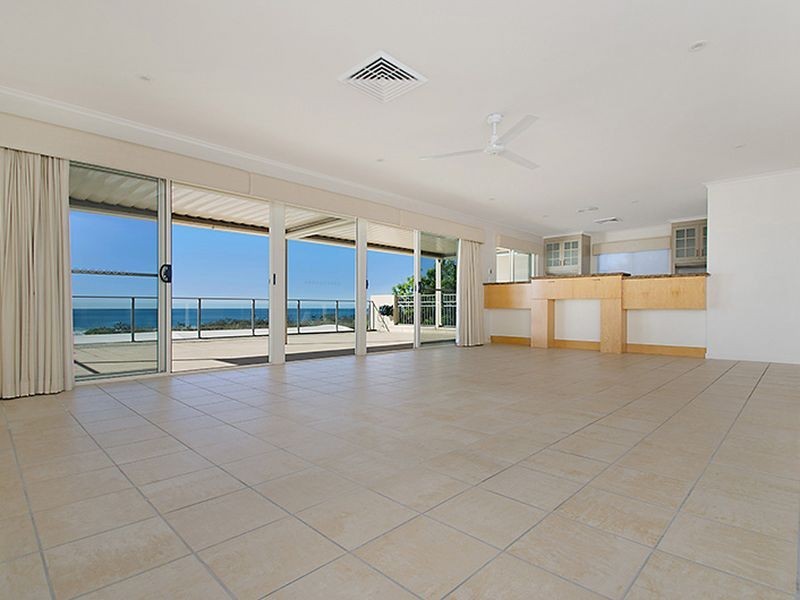 3/24 Peregian Esplanade, Peregian Beach QLD 4573