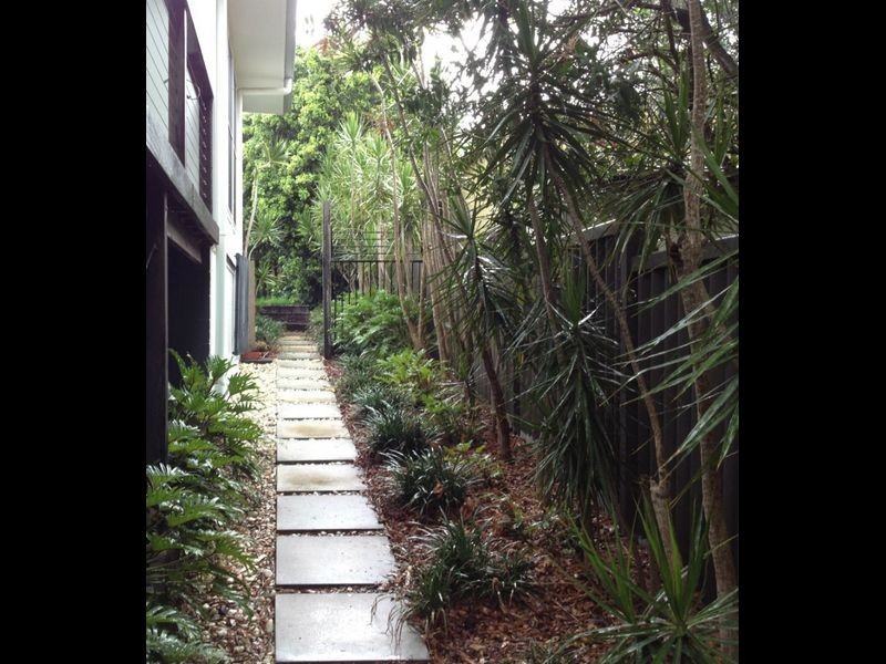 33 Neurum Road, Yaroomba QLD 4573