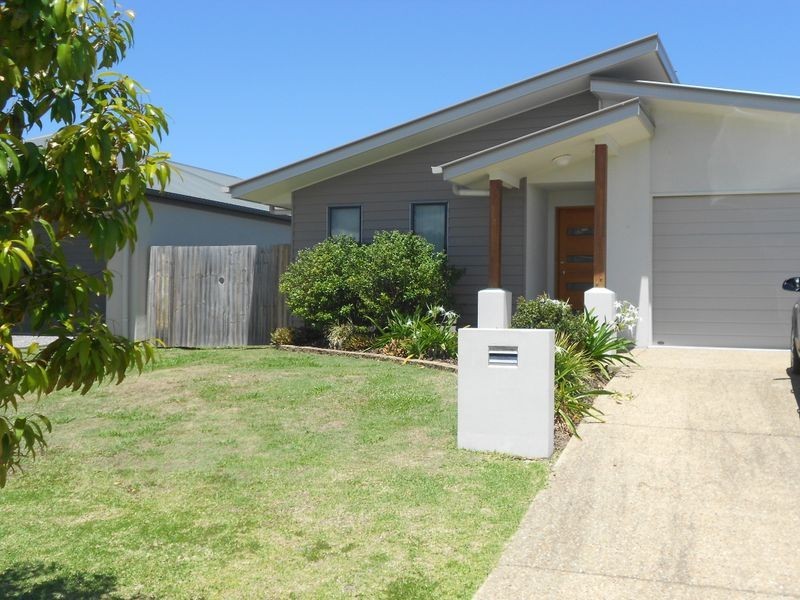 12 Gainsborough Crescent, Peregian Springs QLD 4573