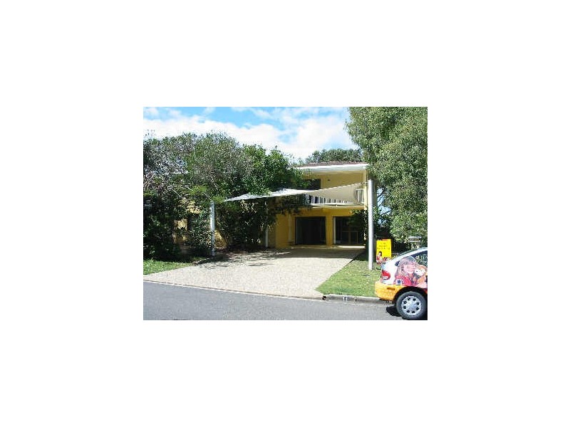 11 Callitris Crescent, Marcus Beach QLD 4573