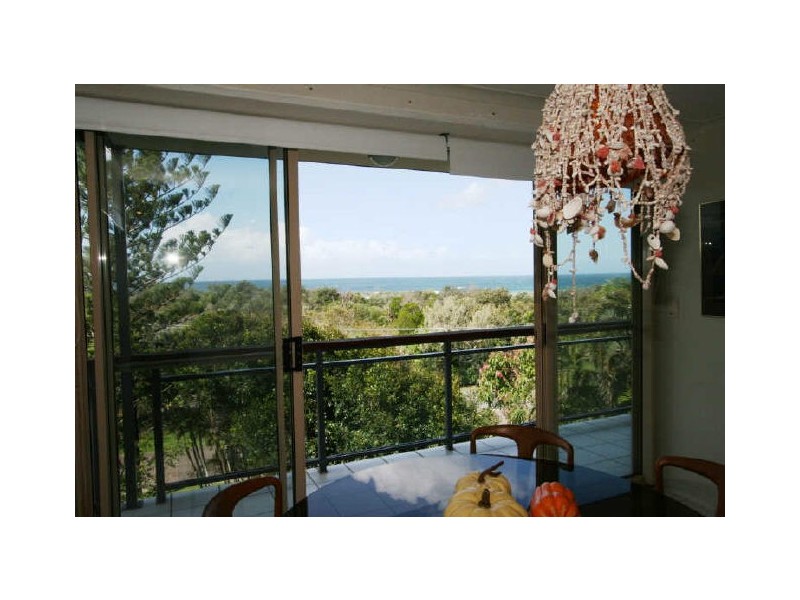 2/54 Kingfisher Drive, Peregian Beach QLD 4573