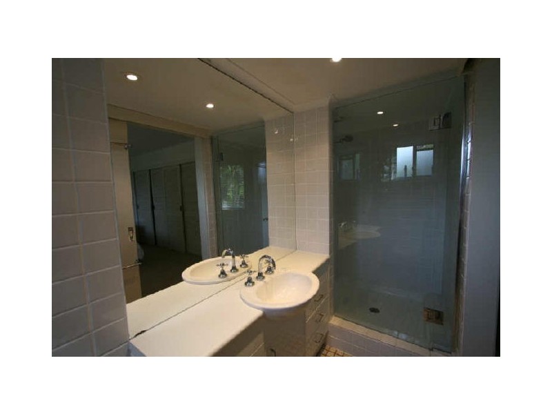 2/54 Kingfisher Drive, Peregian Beach QLD 4573