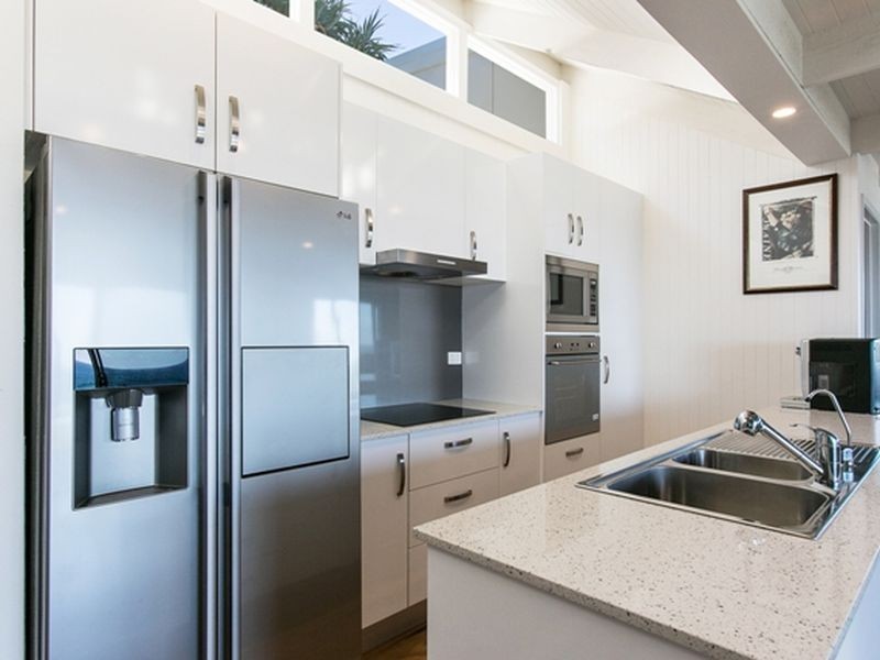 324 David Low Way, Peregian Beach QLD 4573