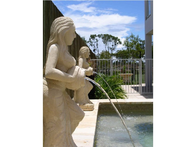 8 Greenside Court, Peregian Springs QLD 4573