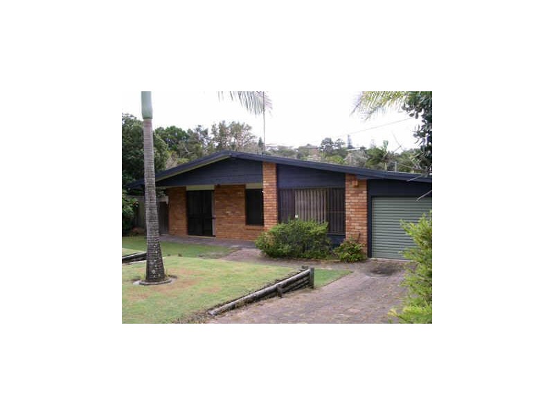 2 GANET STREET, Peregian Beach QLD 4573