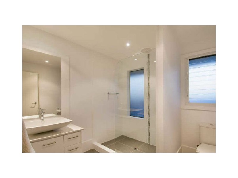 4 Landrail Street, Peregian Beach QLD 4573