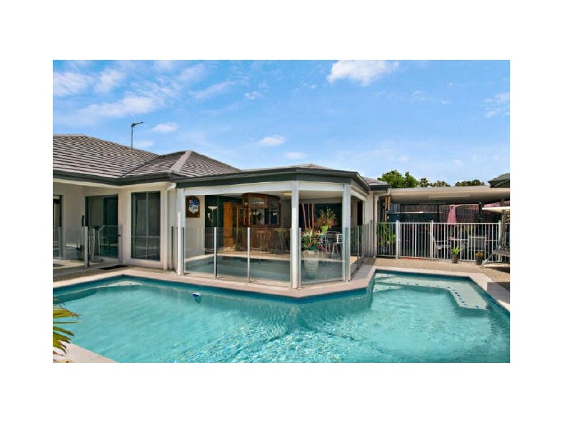 76 The Avenue, Peregian Springs QLD 4573