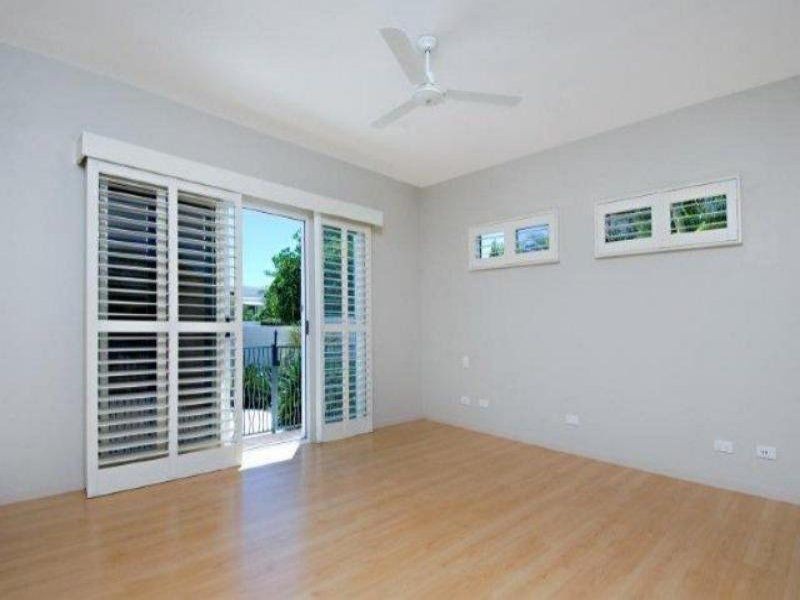 20 Moonbeam Crescent, Castaways Beach QLD 4567