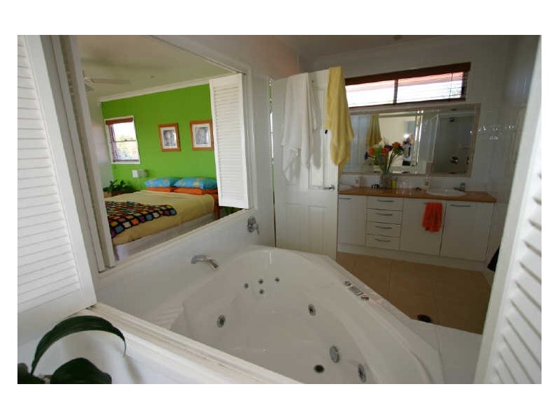 5 Calliandra Grove, Peregian Beach QLD 4573