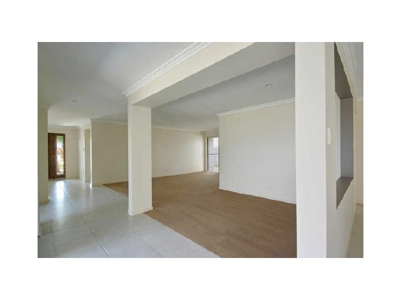 12 Dornoch Way, Peregian Springs QLD 4573