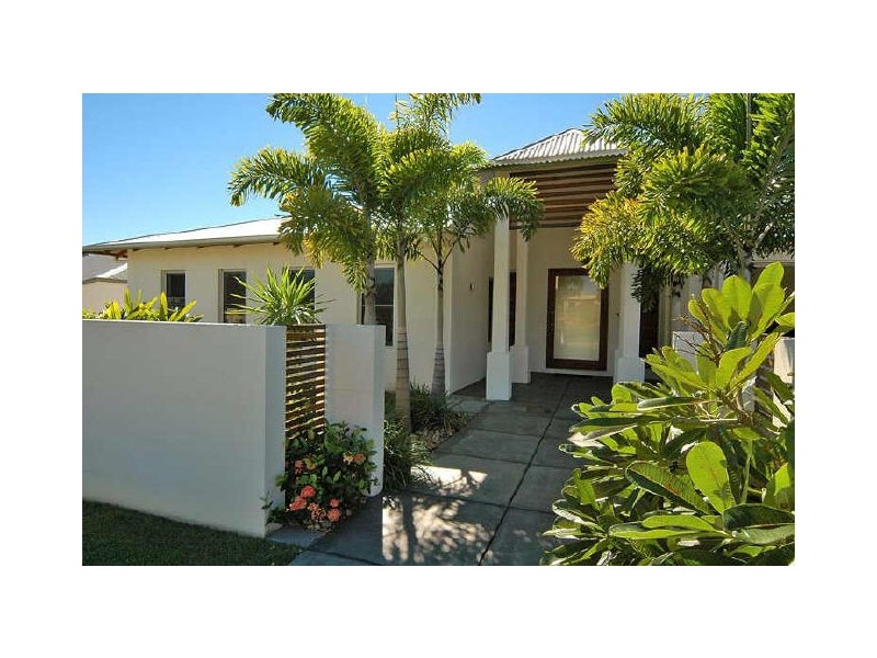 105 The Avenue, Peregian Springs QLD 4573