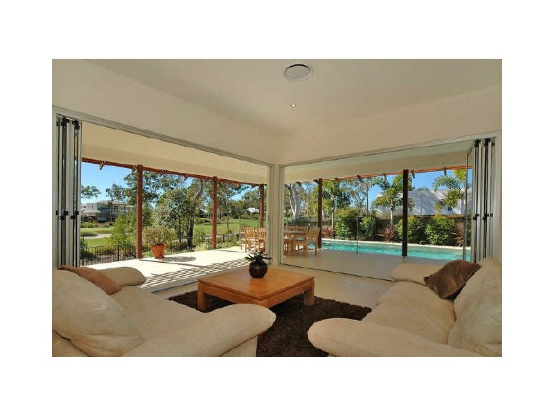 105 The Avenue, Peregian Springs QLD 4573
