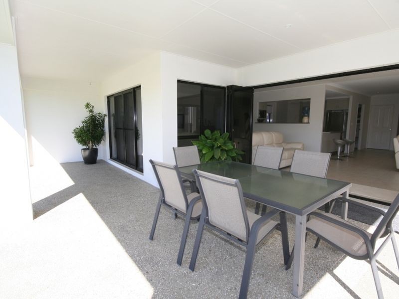 7 Fairway Parade, Peregian Springs QLD 4573