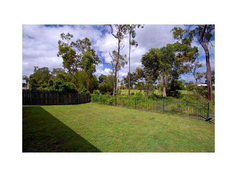 21 Lakeside Drive, Peregian Springs QLD 4573
