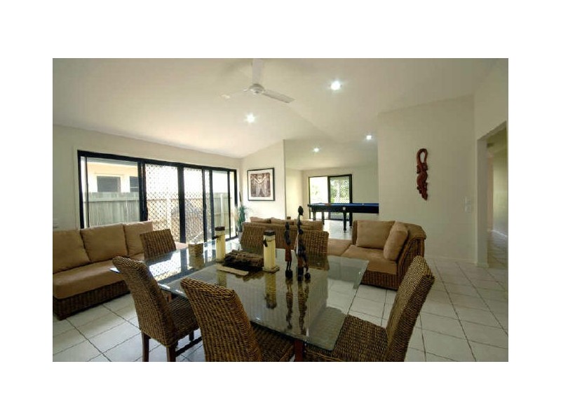 21 Lakeside Drive, Peregian Springs QLD 4573