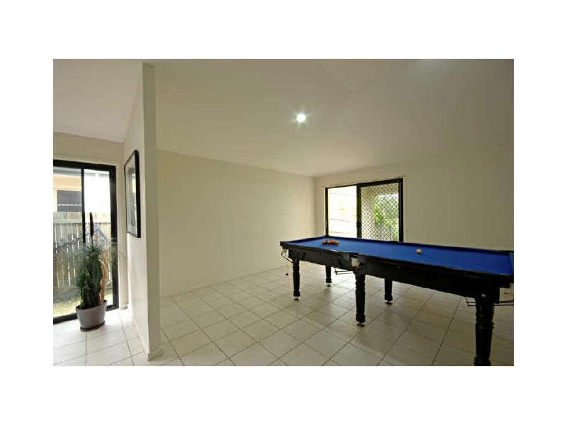 21 Lakeside Drive, Peregian Springs QLD 4573