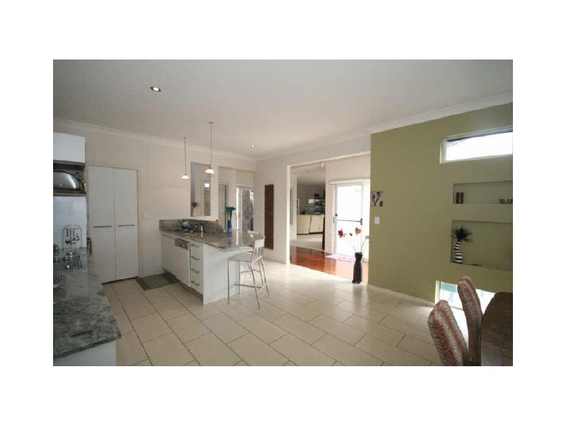 39 The Avenue, Peregian Springs QLD 4573