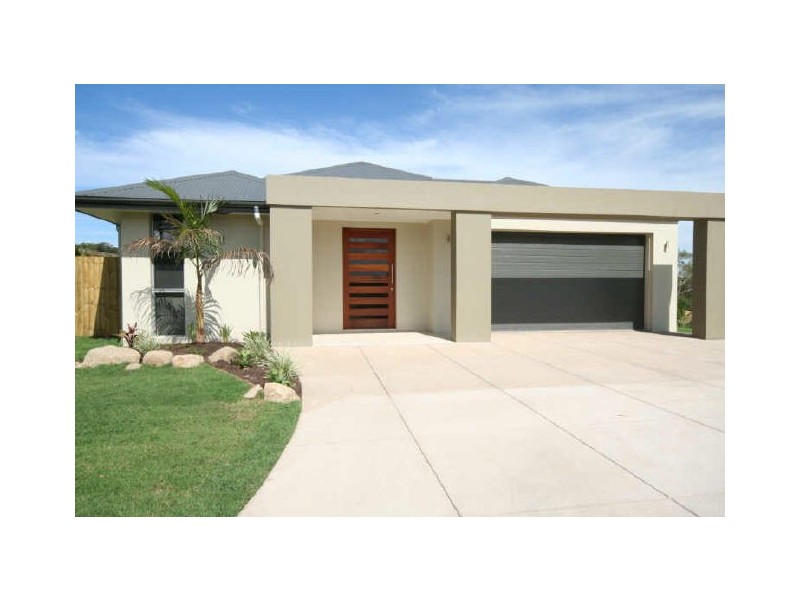 2 Shoal Court, Peregian Springs QLD 4573