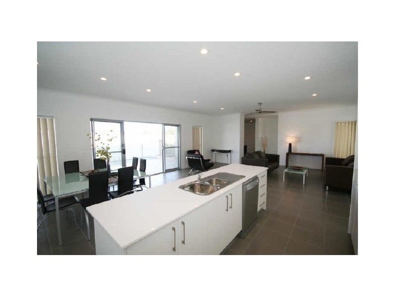 1 Dornoch Way, Peregian Springs QLD 4573