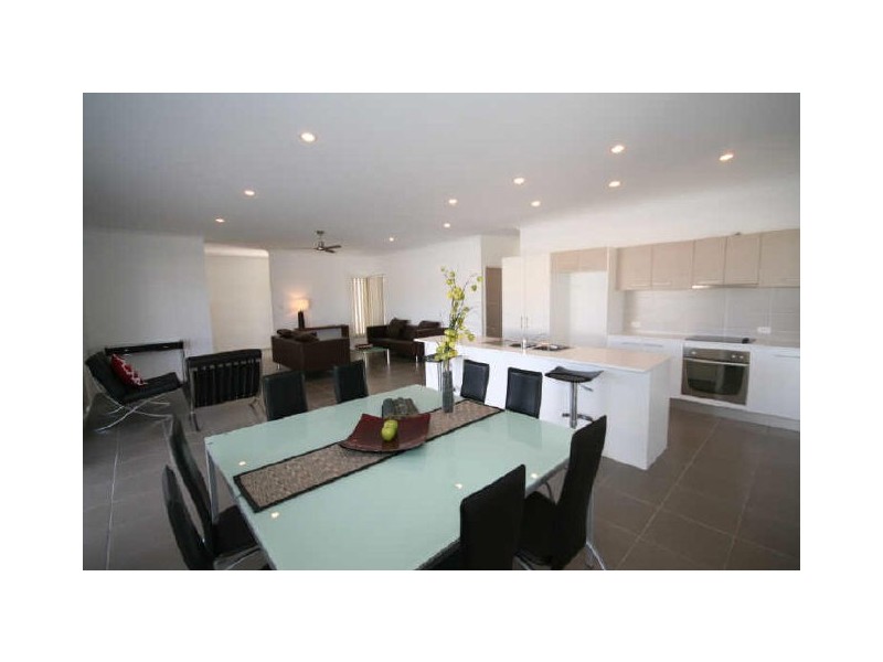 1 Dornoch Way, Peregian Springs QLD 4573