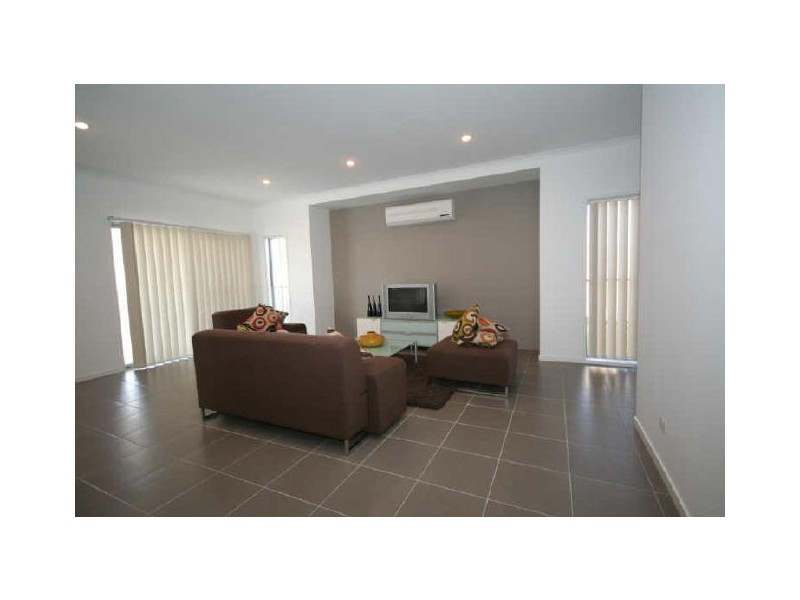 1 Dornoch Way, Peregian Springs QLD 4573