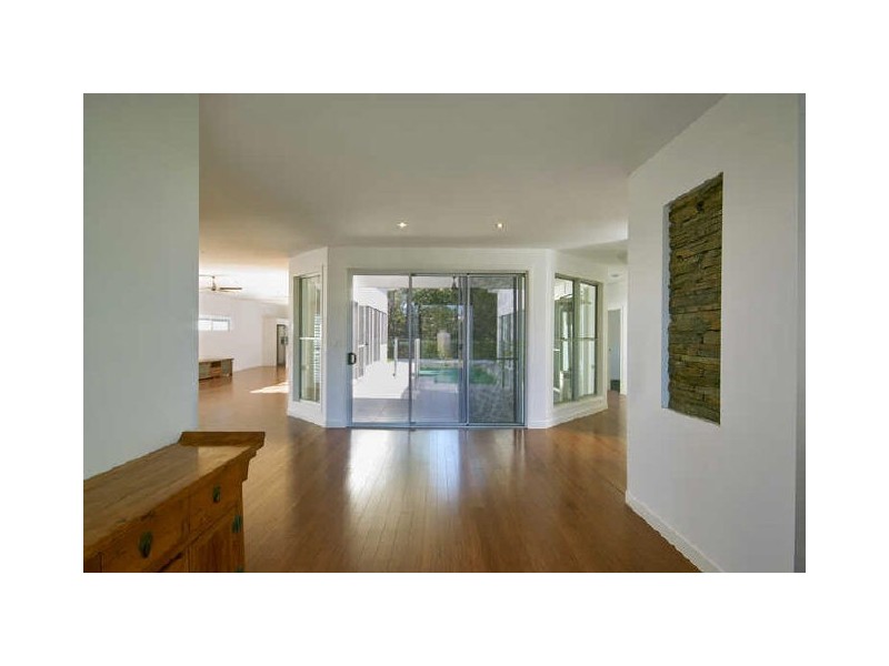6 Putters Lane, Peregian Springs QLD 4573