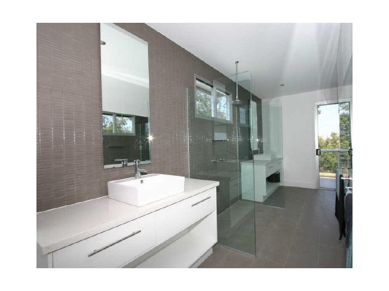 6 Putters Lane, Peregian Springs QLD 4573