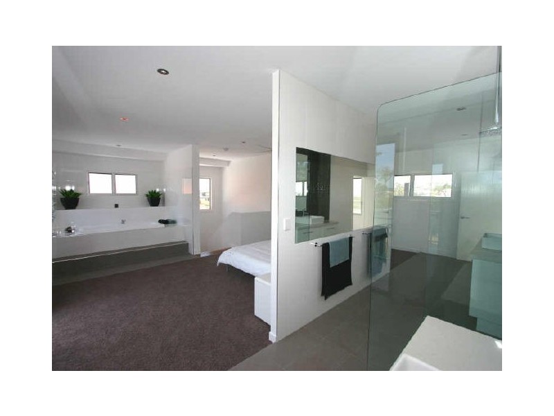6 Putters Lane, Peregian Springs QLD 4573