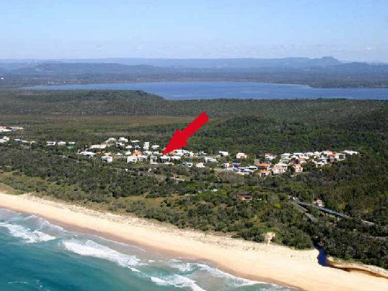 4 Antipodes Close, Castaways Beach QLD 4567