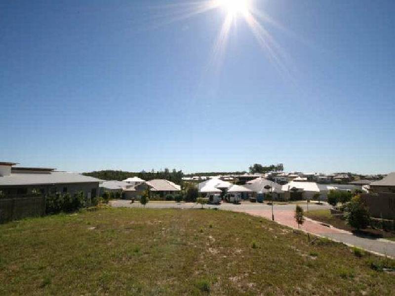 2 Nicklaus Lane, Peregian Springs QLD 4573