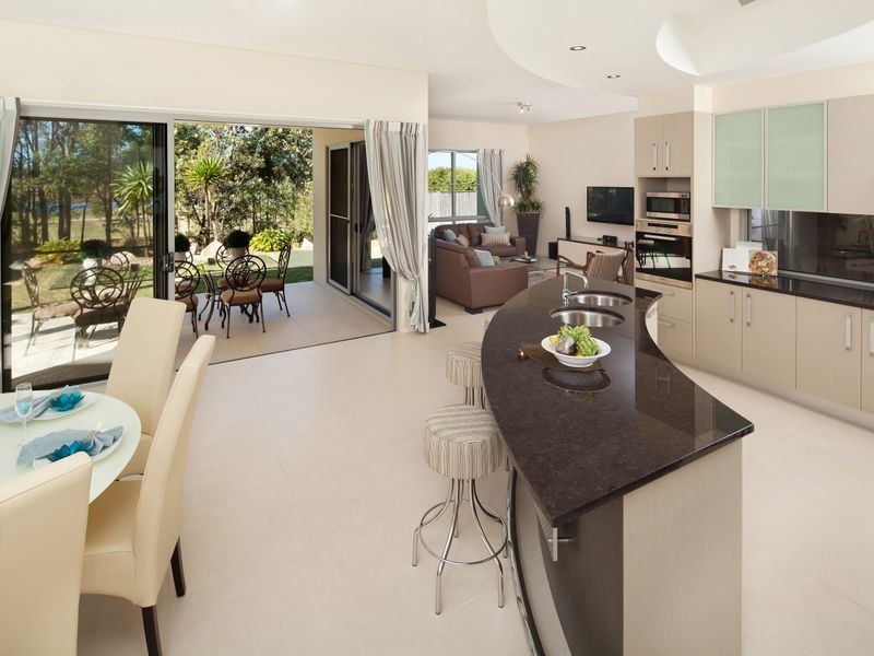 1 Cobblestone Place, Peregian Springs QLD 4573