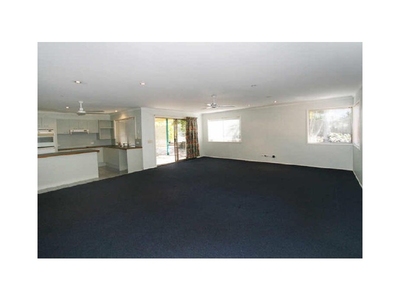 140 Persimmon Drive, Marcus Beach QLD 4573