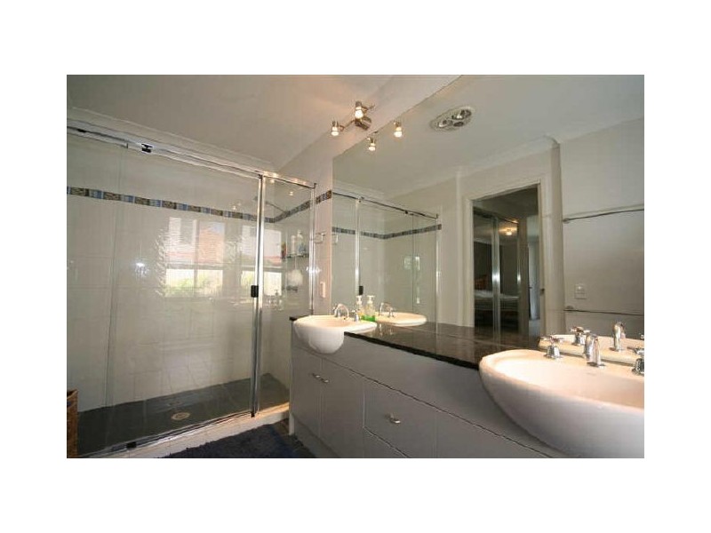 19 Fairway Parade, Peregian Springs QLD 4573