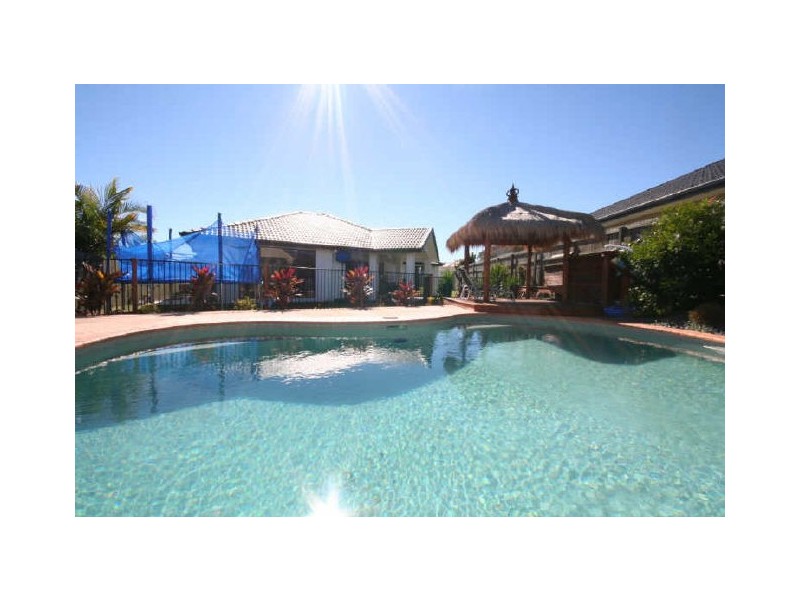 9 Greenside Court, Peregian Springs QLD 4573