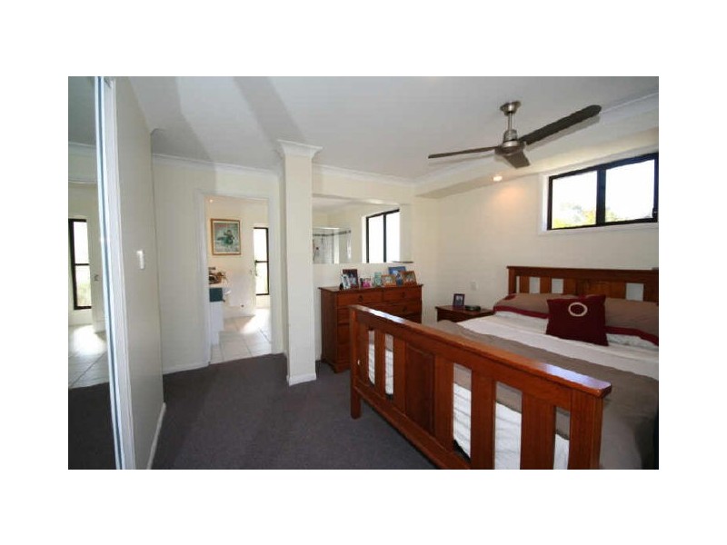 9 Greenside Court, Peregian Springs QLD 4573