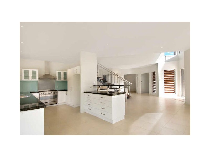 2 Pennant Court, Peregian Springs QLD 4573