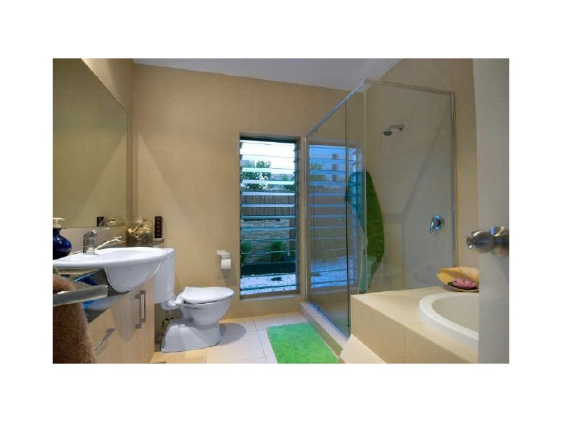 2 Pennant Court, Peregian Springs QLD 4573