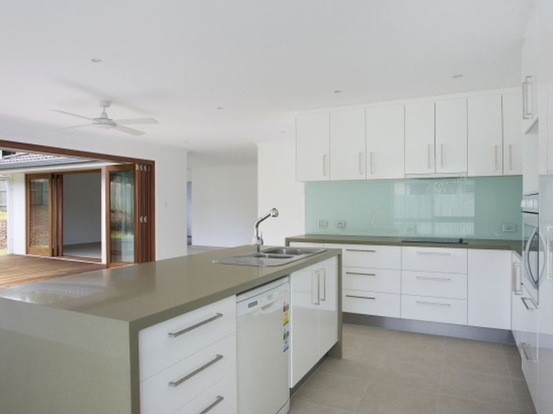 3 Castaways Court, Castaways Beach QLD 4567