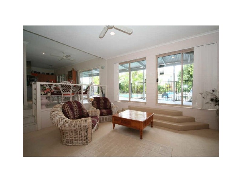 368 David Low Way, Peregian Beach QLD 4573