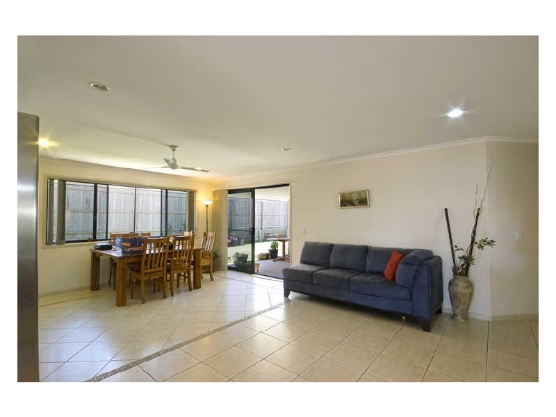 2 Glenoak Avenue, Peregian Springs QLD 4573