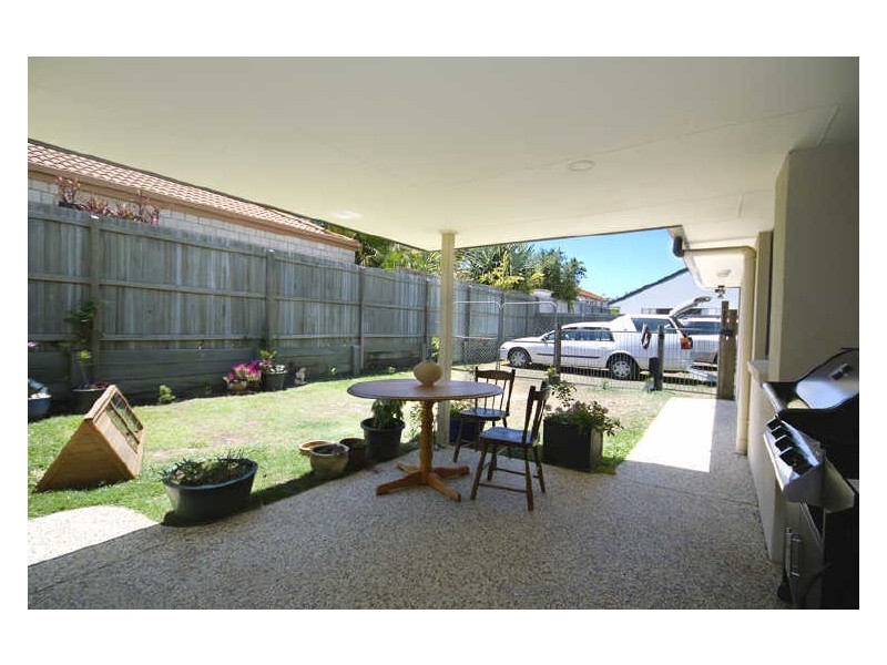 2 Glenoak Avenue, Peregian Springs QLD 4573