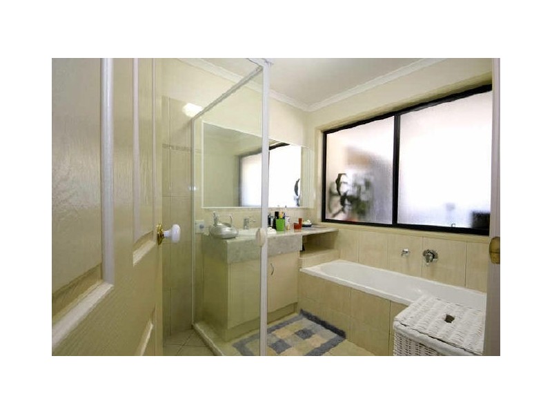 2 Glenoak Avenue, Peregian Springs QLD 4573