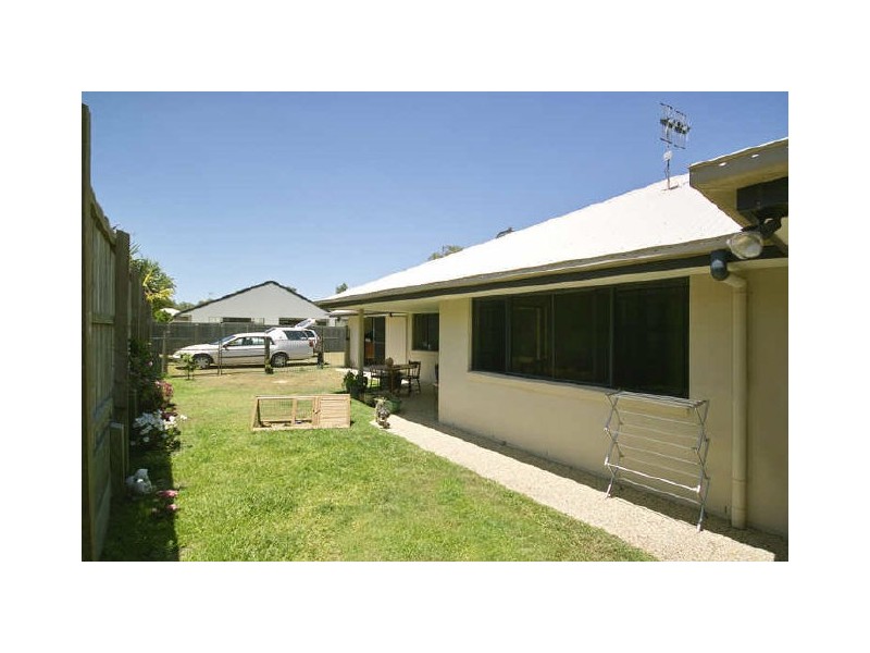 2 Glenoak Avenue, Peregian Springs QLD 4573
