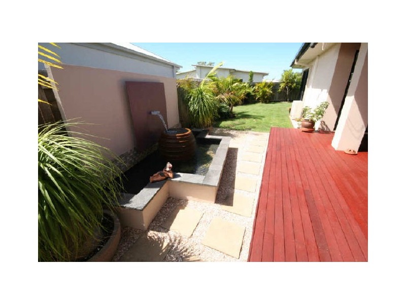 15 Thomson Place, Peregian Springs QLD 4573