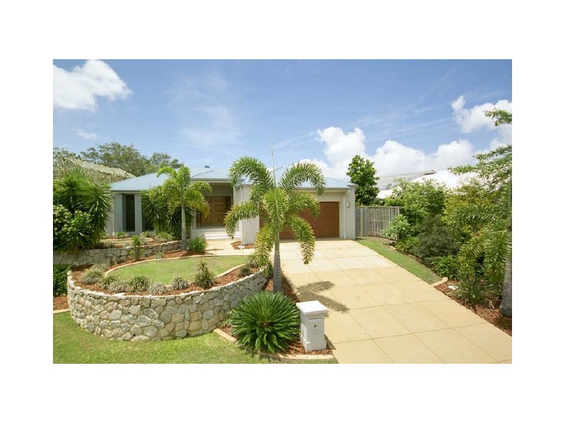 22 Riviera Crescent, Peregian Springs QLD 4573