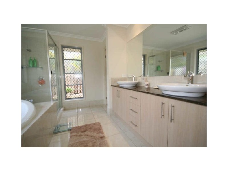 22 Riviera Crescent, Peregian Springs QLD 4573