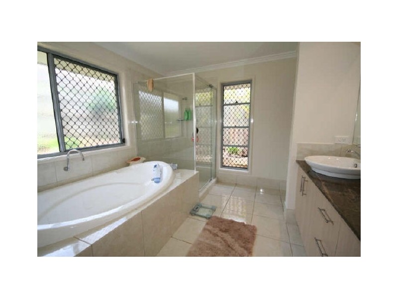 22 Riviera Crescent, Peregian Springs QLD 4573