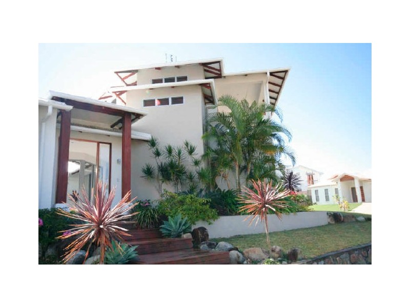 13 Ironhurst Place, Peregian Springs QLD 4573