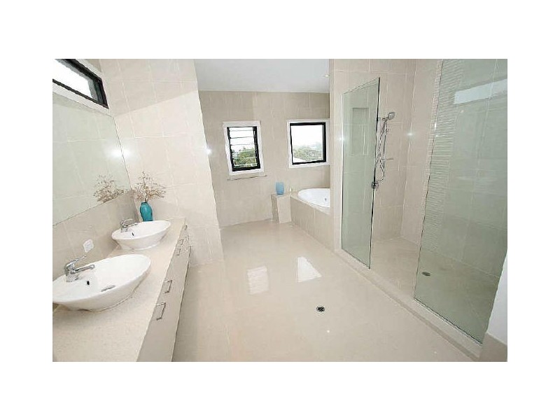 2 Spoonbill Street, Peregian Beach QLD 4573
