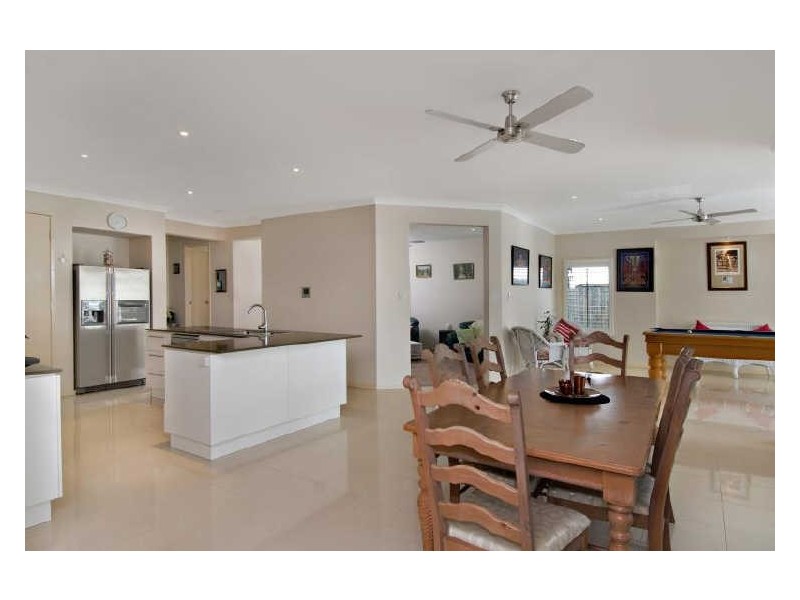 6 Shoal Court, Peregian Springs QLD 4573